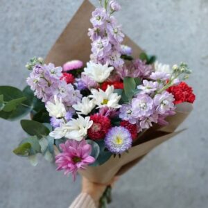 MAMA 2 Ramo de Alelíes y flores presumidas